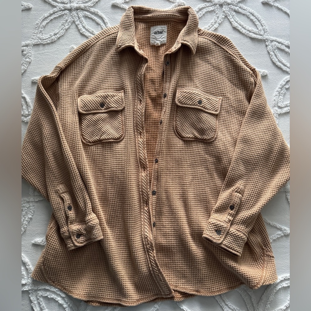 Aerie Lumberjane Waffle Shirt Medium Oversized Tan Metal Buttons Long Sleeve